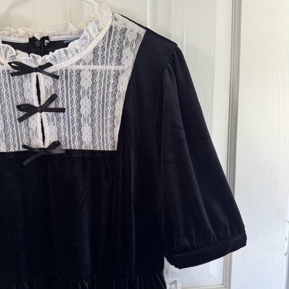 ModCloth NWT Velvet Lace Mini Dress - Picture 2 of 8